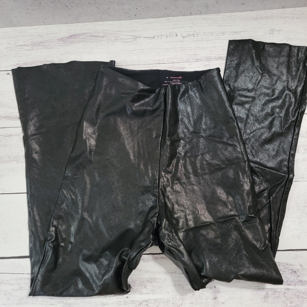 Commando Black Faux Leather Capris